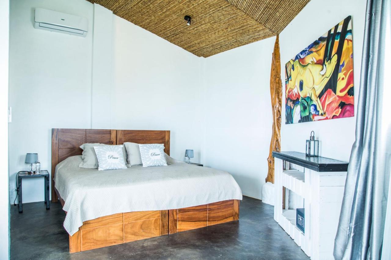 Hotel Peace & Lodge Samara Luaran gambar